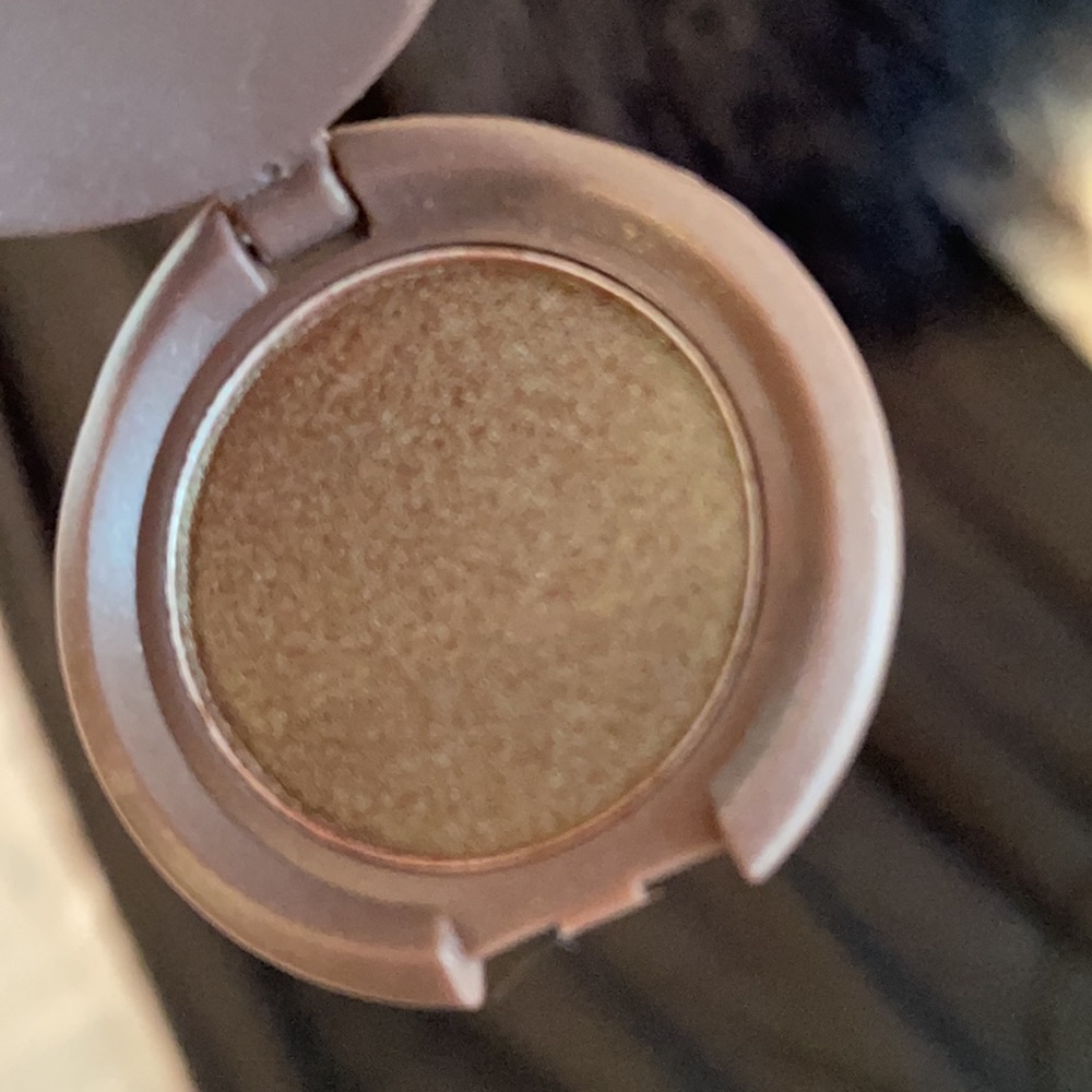 Eye shadow NIB - Picture 3 of 5